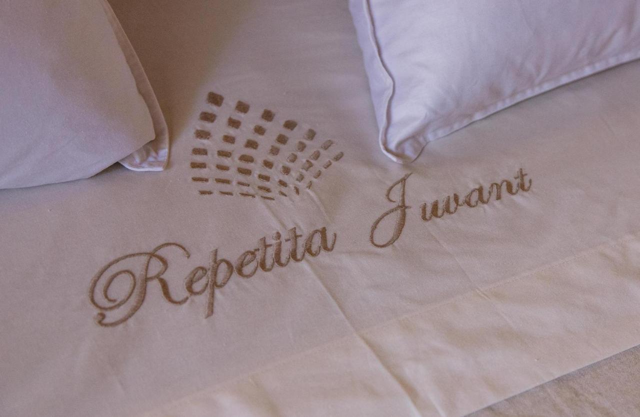 Repetita Juvant Roma Esterno foto